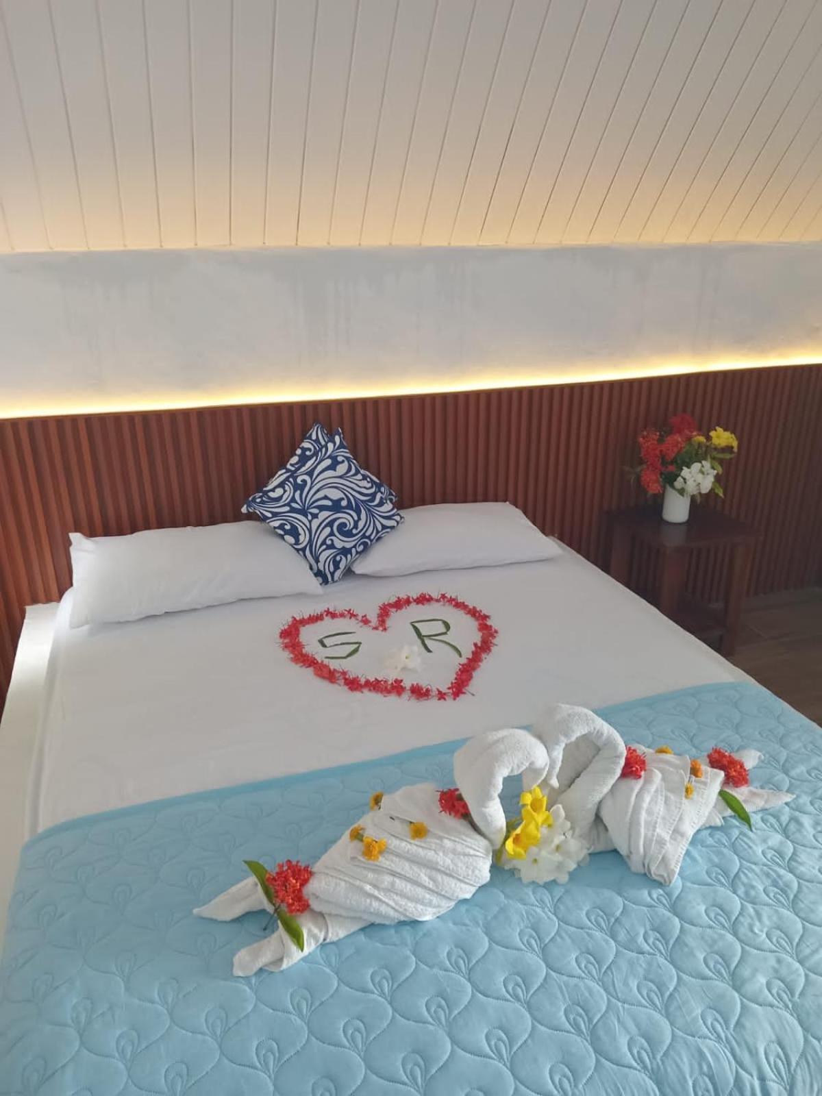 Tria Maria Cottage Ngurbloat Екстер'єр фото