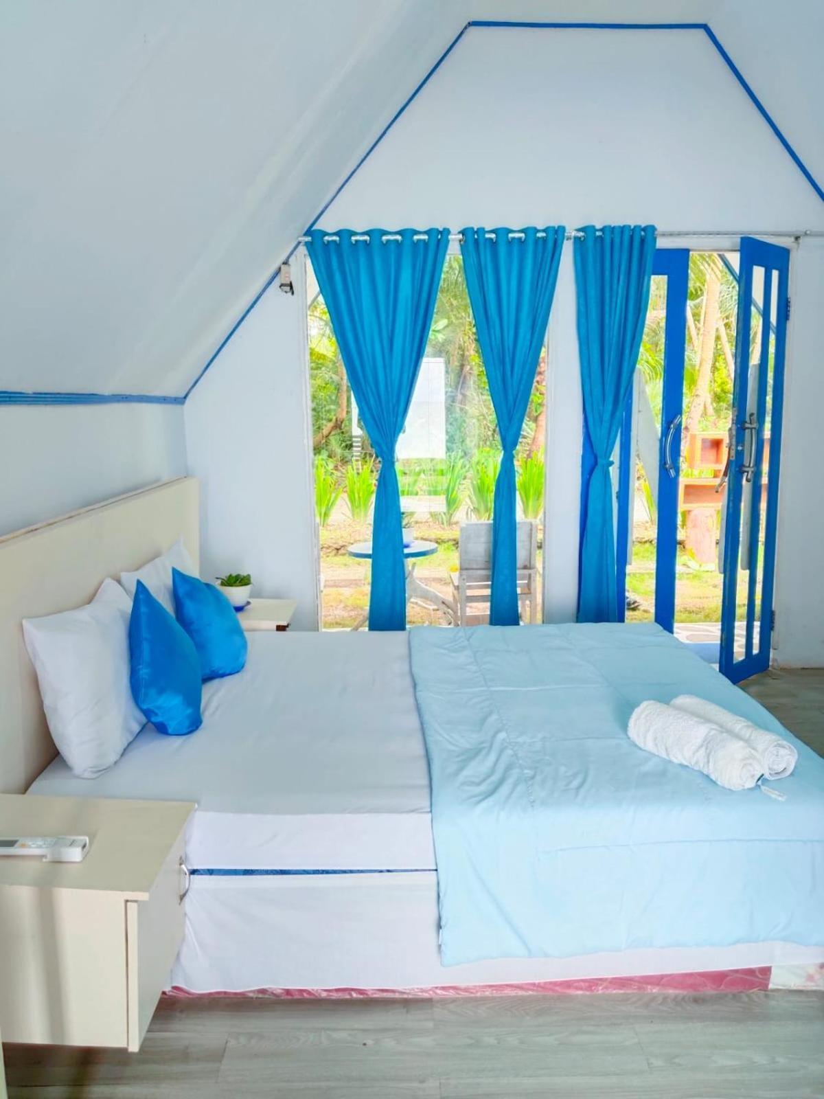 Tria Maria Cottage Ngurbloat Екстер'єр фото