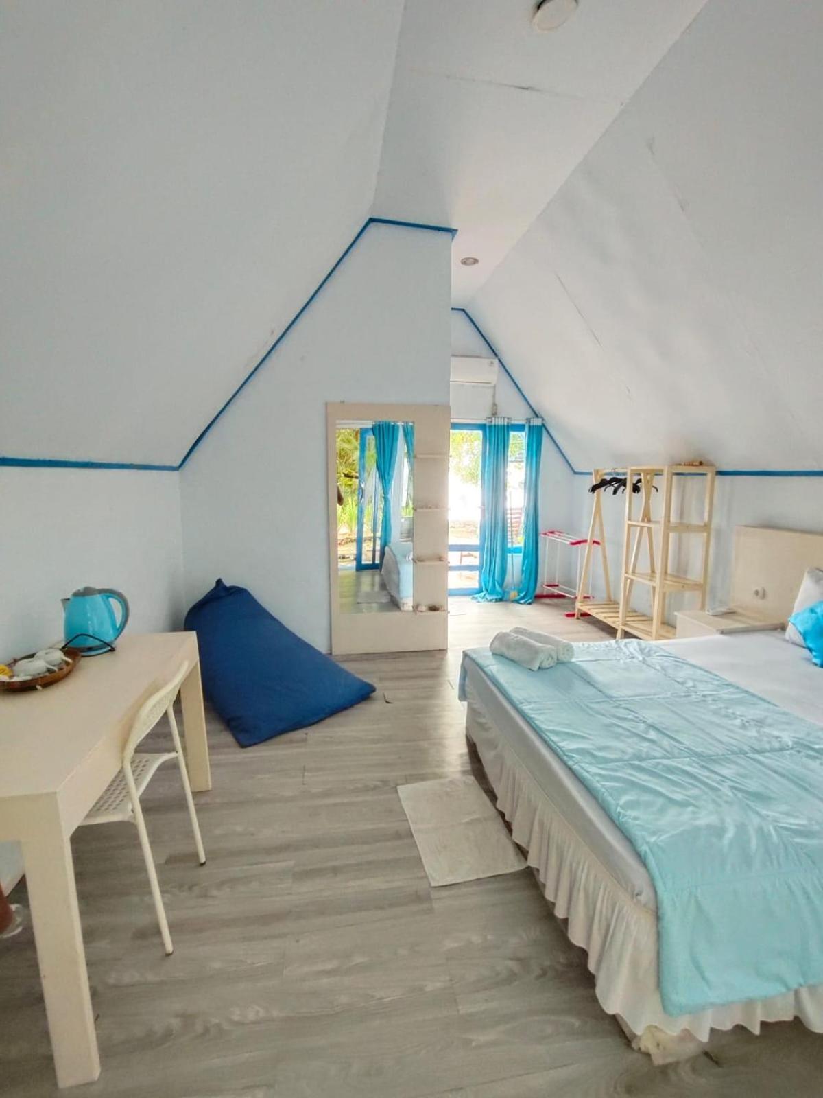 Tria Maria Cottage Ngurbloat Екстер'єр фото